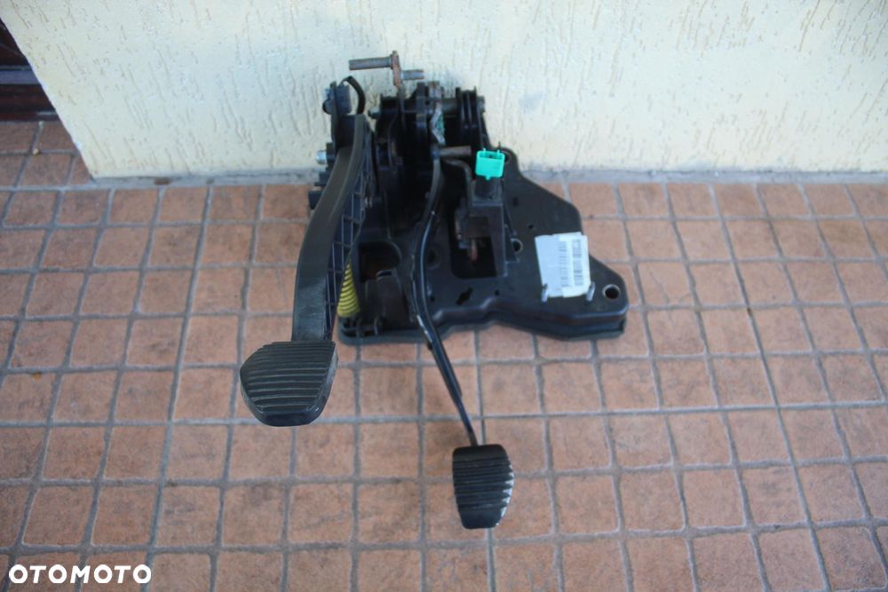 PEDAŁ SPRZĘGŁA HAMULCA CITROEN C5 III X7 9663998080 - 1