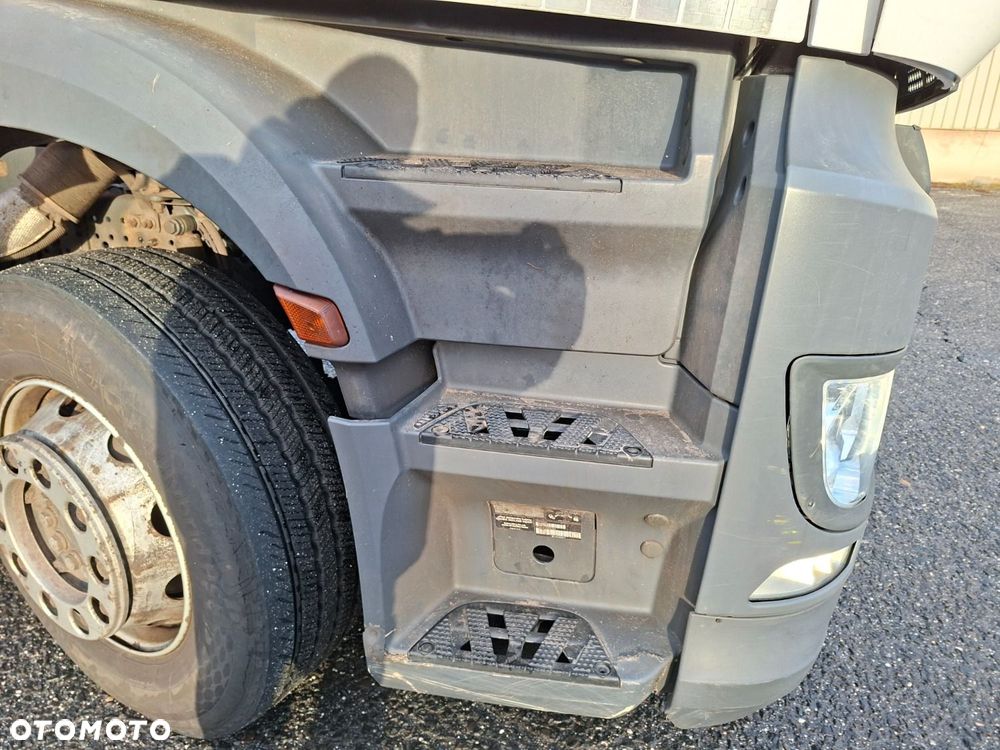 Versalift Antos 2533 L 6X2 - 37