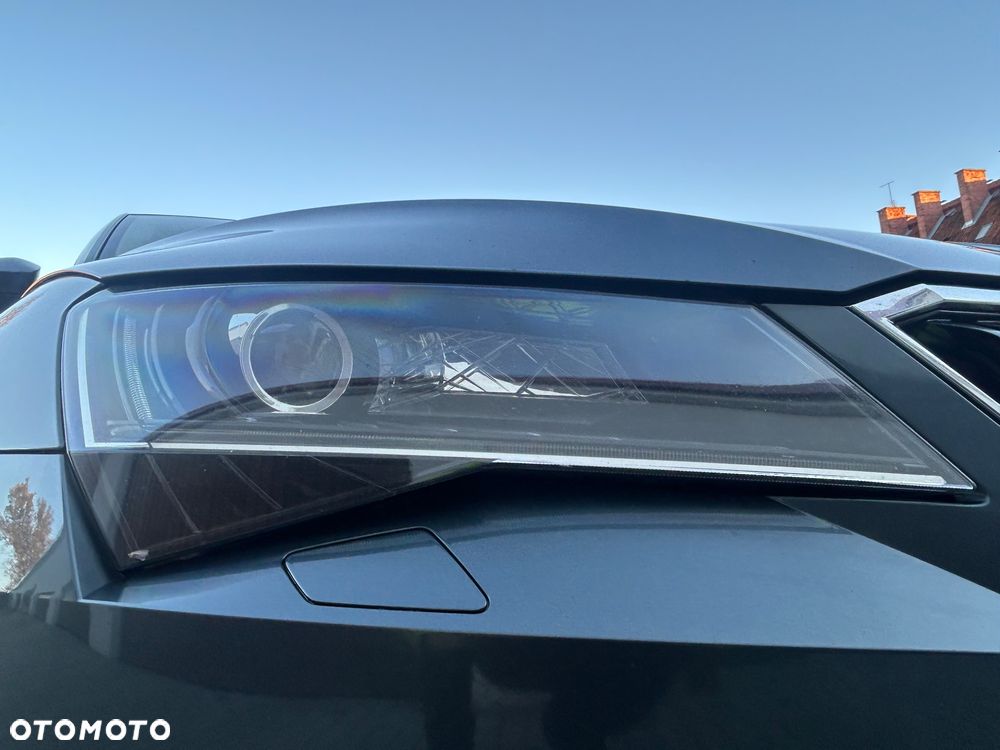 Skoda Superb 1.8 TSI Ambition DSG - 24