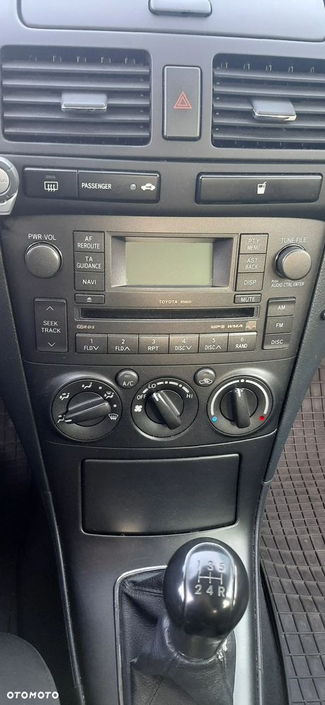 Toyota Avensis 1.8 VVT-i Luna - 7