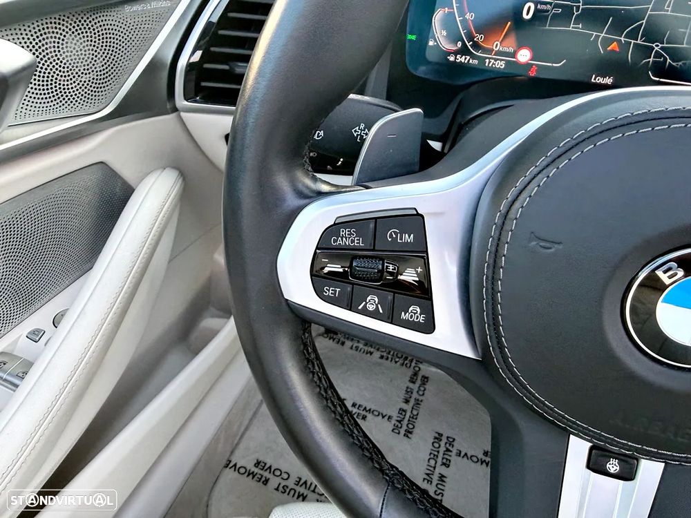 BMW 840 i xDrive - 16