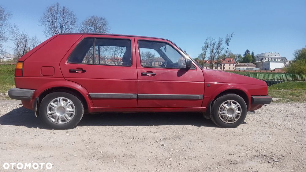 Volkswagen Golf 1.3 CL - 4