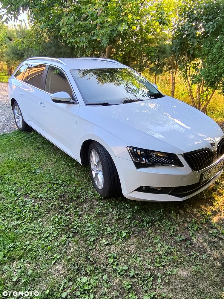 Skoda Superb 2.0 TDI Ambition DSG - 2