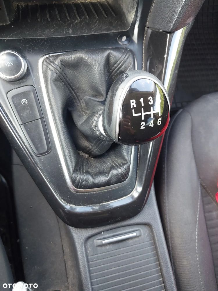 Ford Focus 1.5 TDCi Black Edition - 5