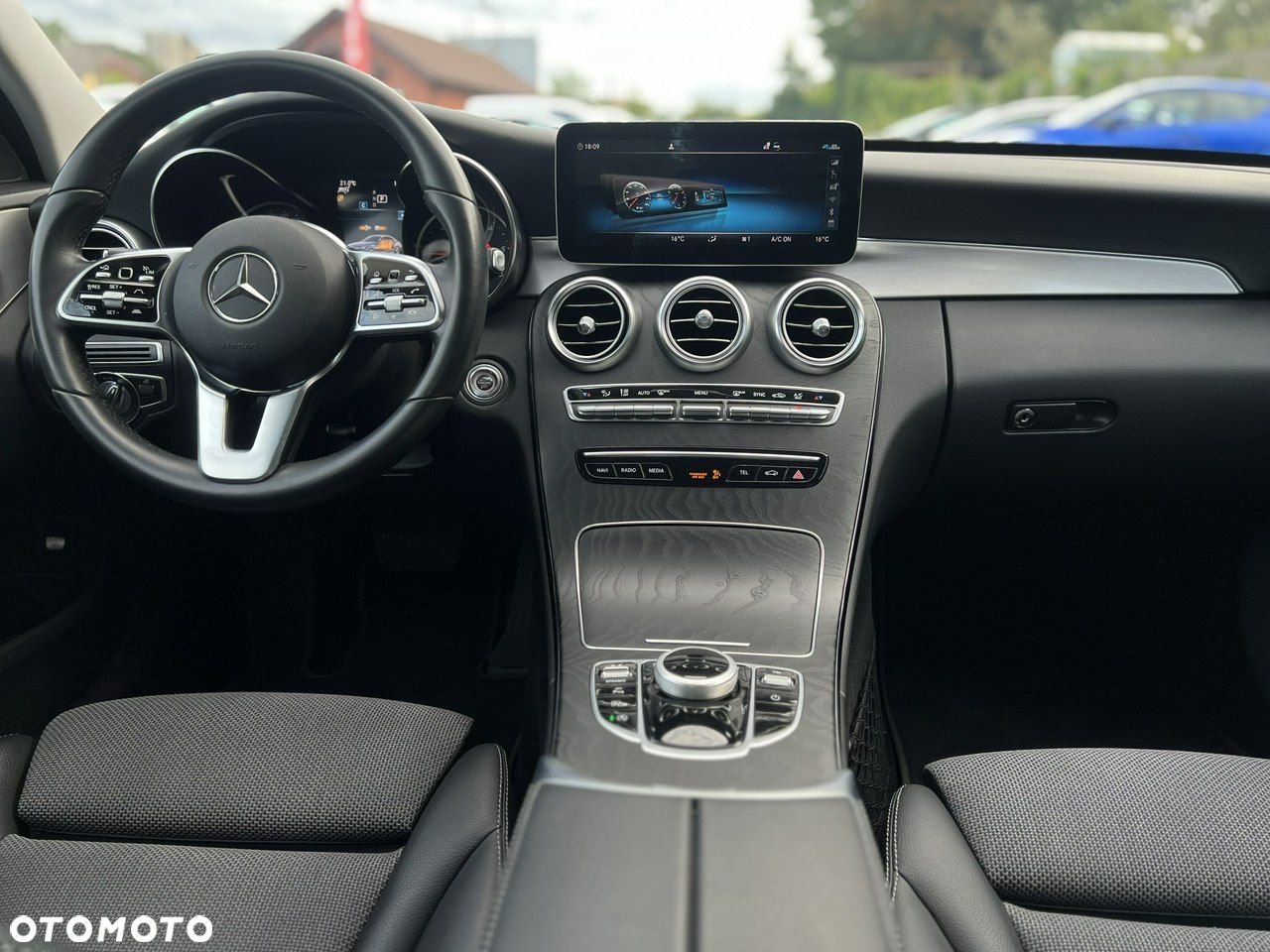 Mercedes-Benz Klasa C 220 d 9G-TRONIC - 35