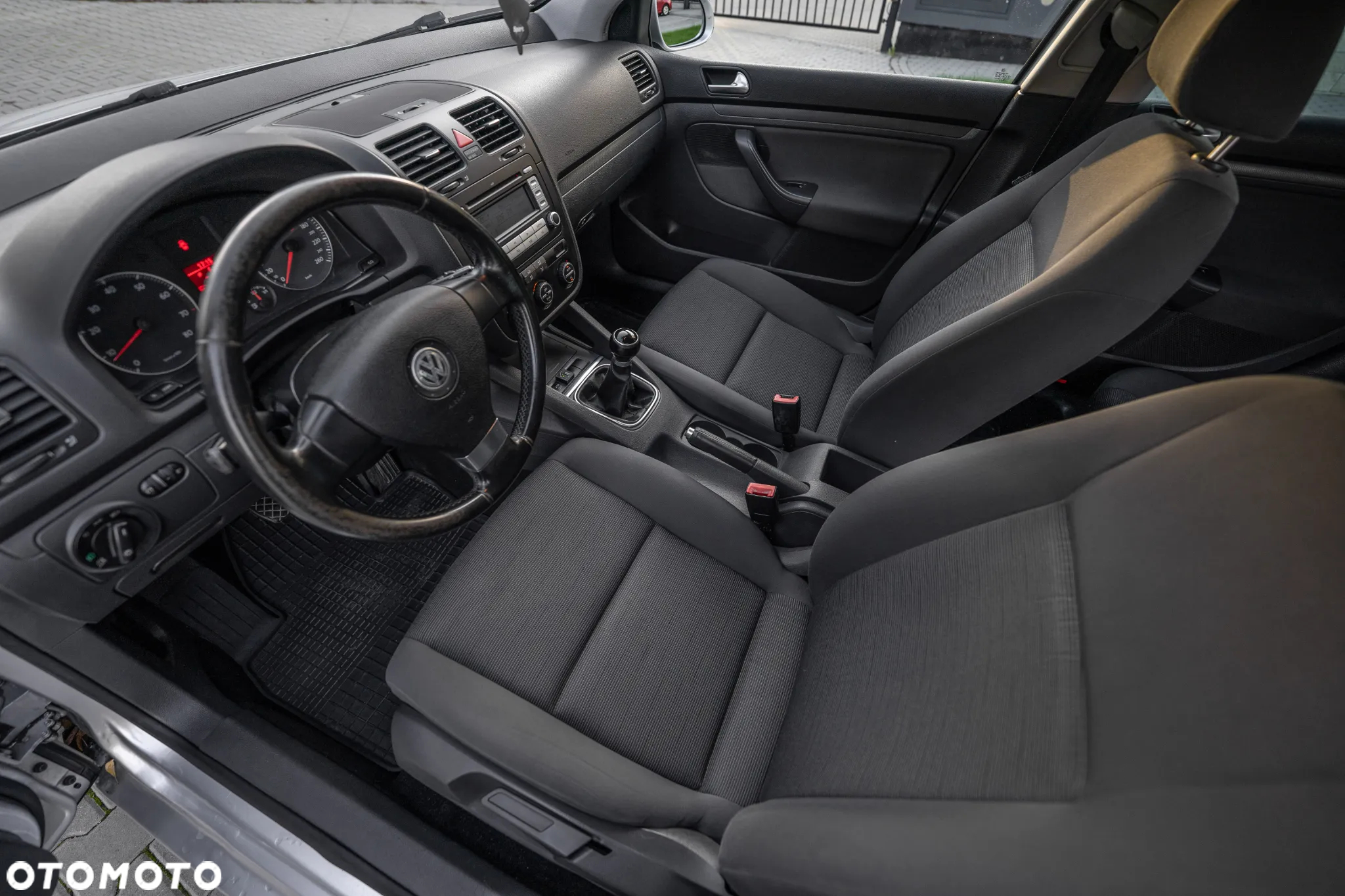 Volkswagen Golf V 1.6 Comfortline - 10