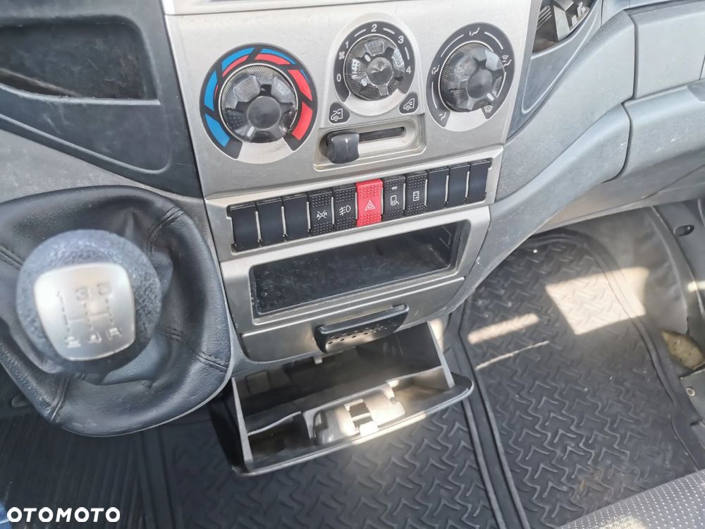 Iveco Daily 35C11 Kiper wywrotka Hak Bliźniak sprowadzony - 10