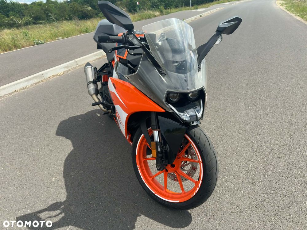 KTM RC 125 - 6