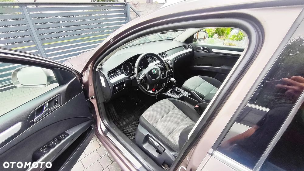 Skoda Superb - 30