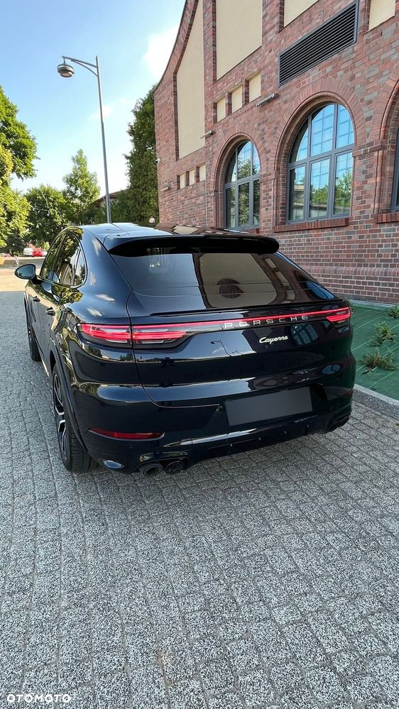 Porsche Cayenne Coupe E-Hybrid Platinum Edition - 11