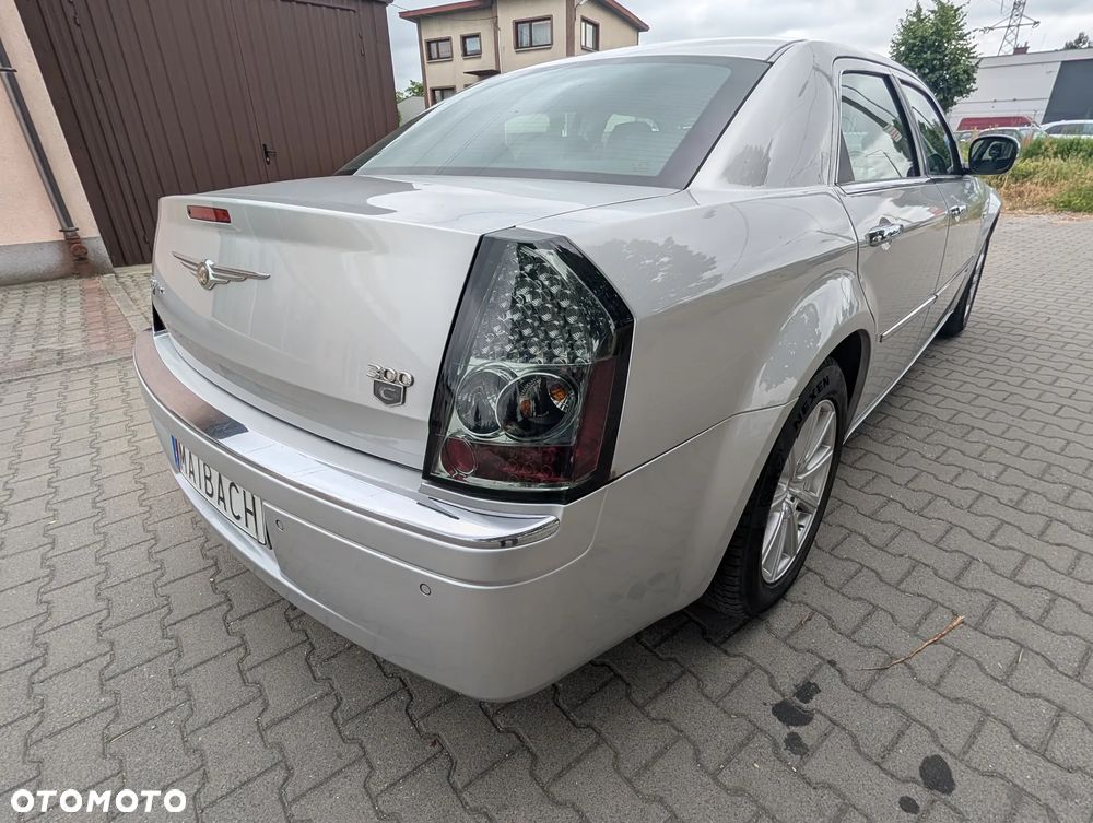 Chrysler 300C 3.0 CRD DPF Automatik - 8