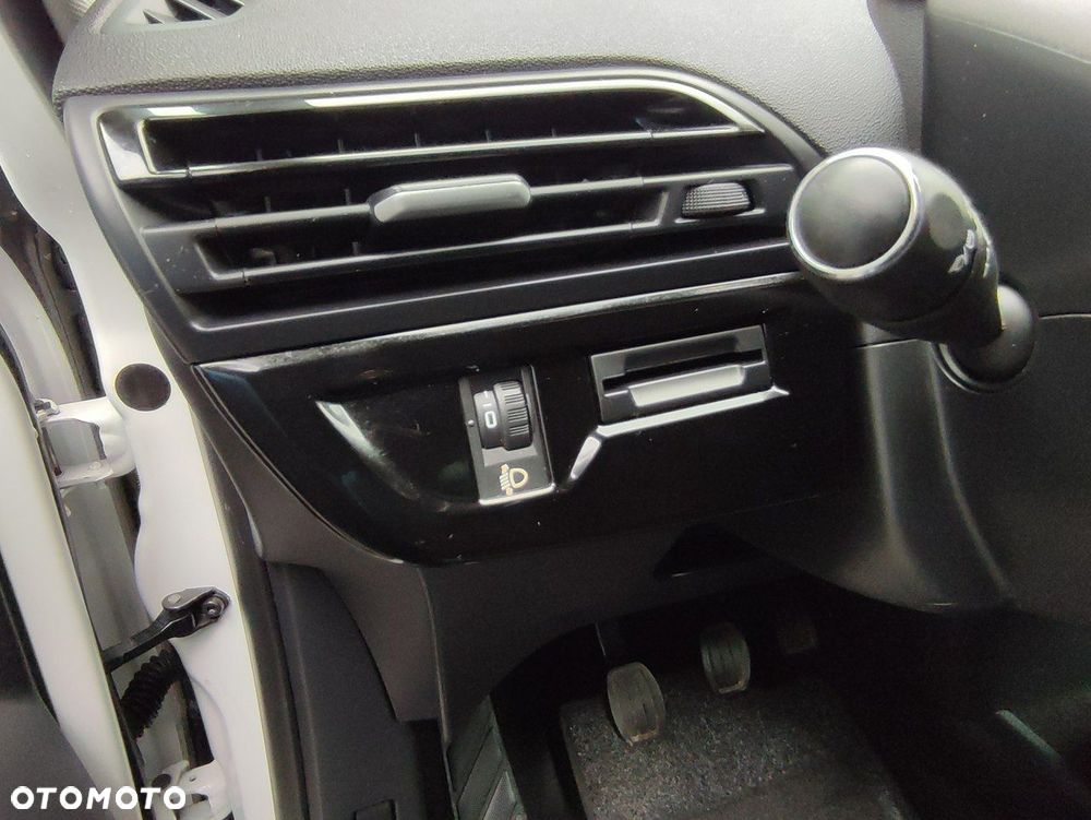 Citroën C4 SpaceTourer BlueHDi 130 Stop&Start FEEL - 12
