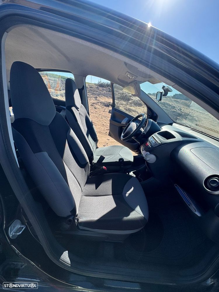 Peugeot 107 1.0 Black&Silver - 8