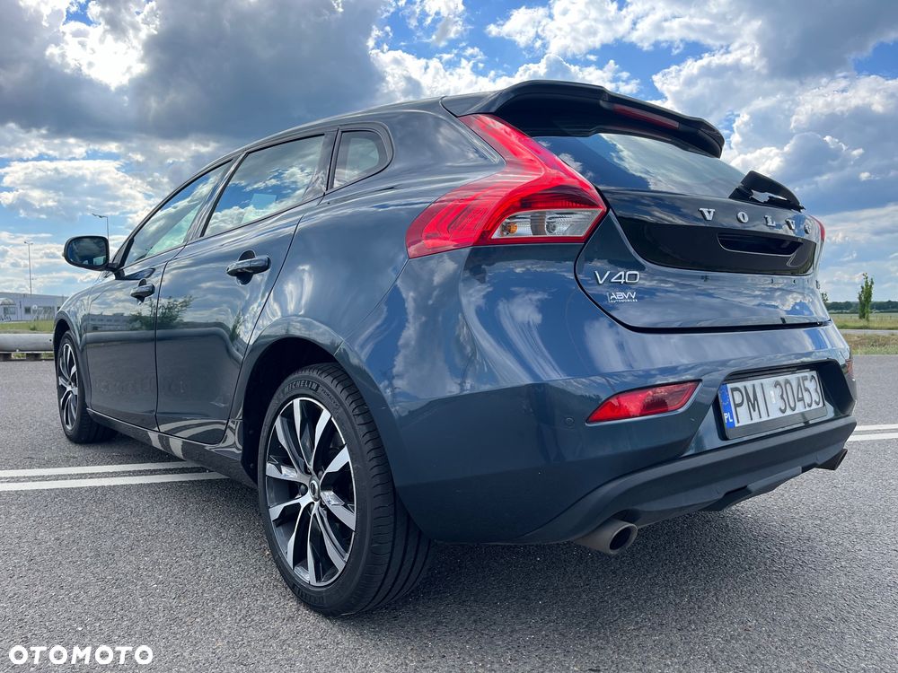 Volvo V40 T3 Drive-E Momentum - 25
