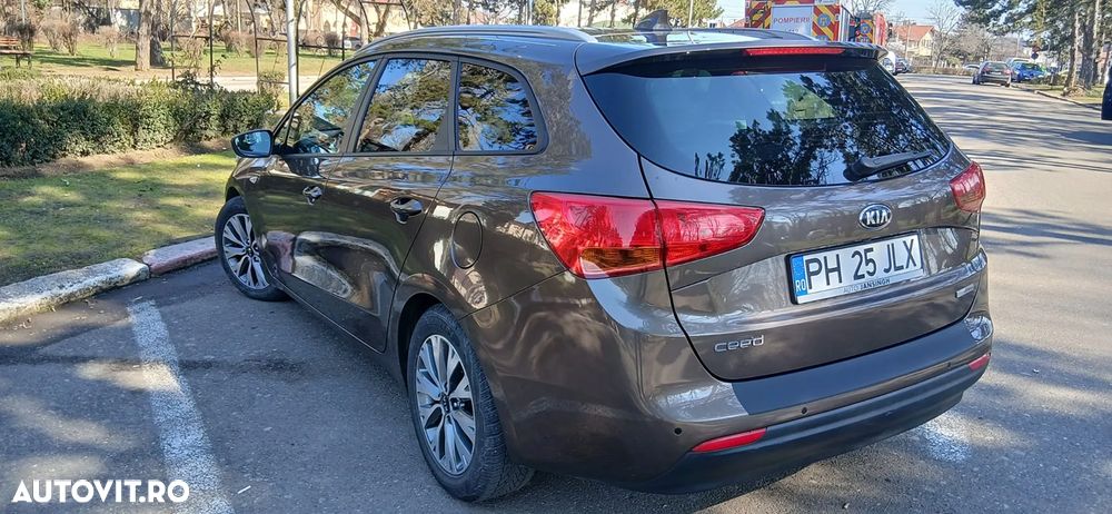 Kia Ceed - 4