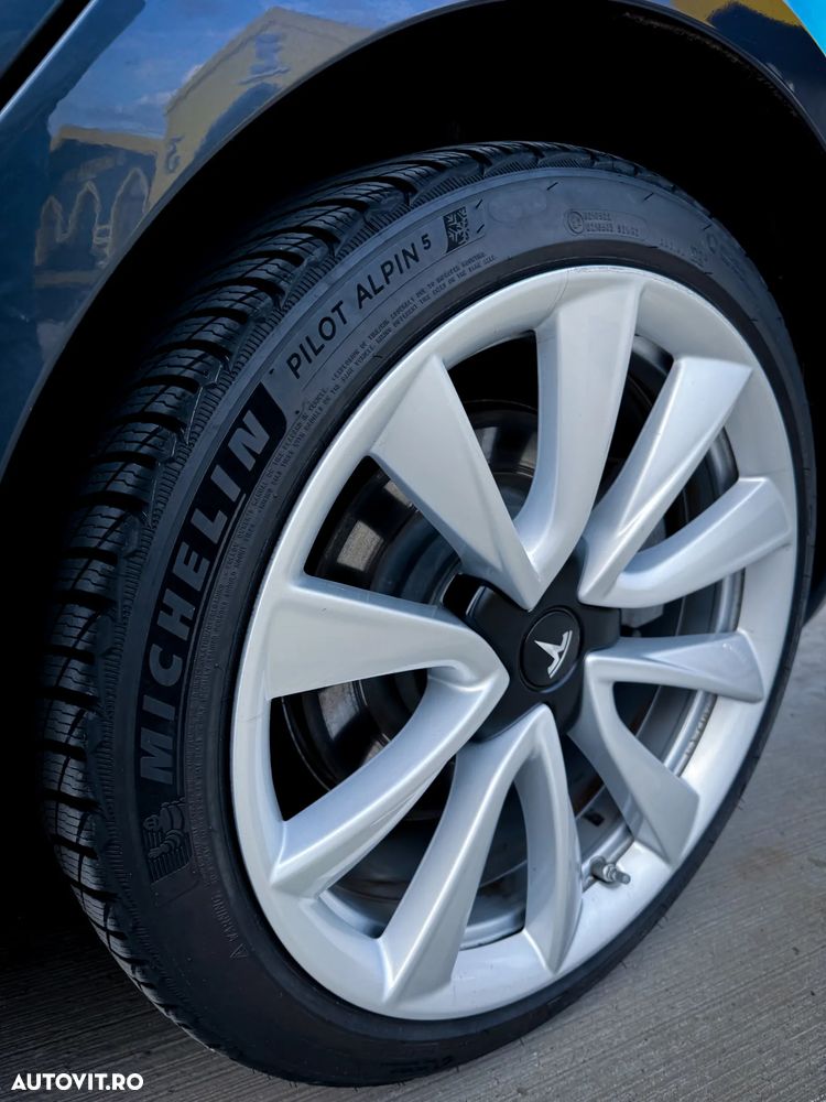 Tesla Model 3 Standard Reichweite Plus Hinterradantrieb - 8