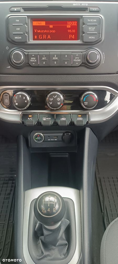 Kia Rio 1.2 L - 7