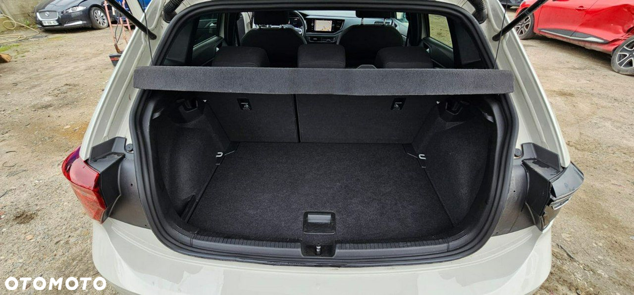 Volkswagen Polo - 12