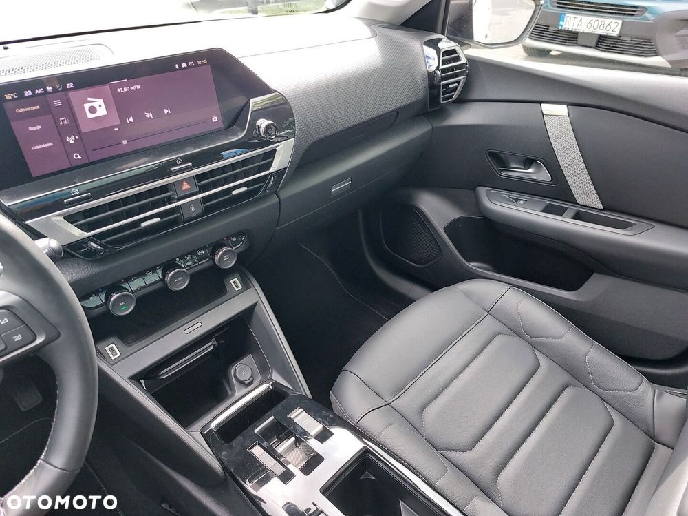 Citroën C4X EV136 50kWh Shine - 21