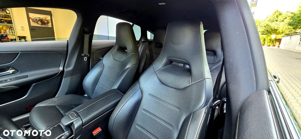 Mercedes-Benz CLA - 5