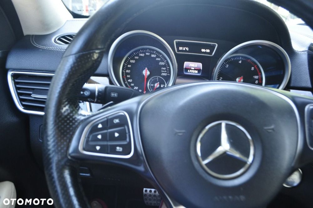Mercedes-Benz GLE - 23