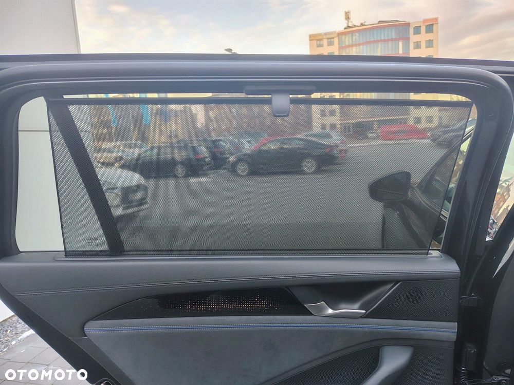 Volkswagen Passat - 24