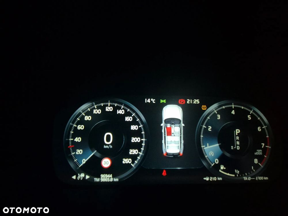 Volvo XC 60 T4 R-Design - 10