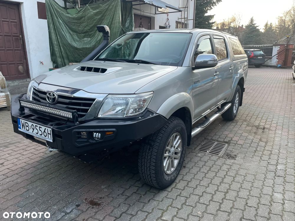 Toyota Hilux 3.0 D-4D SR5 - 2