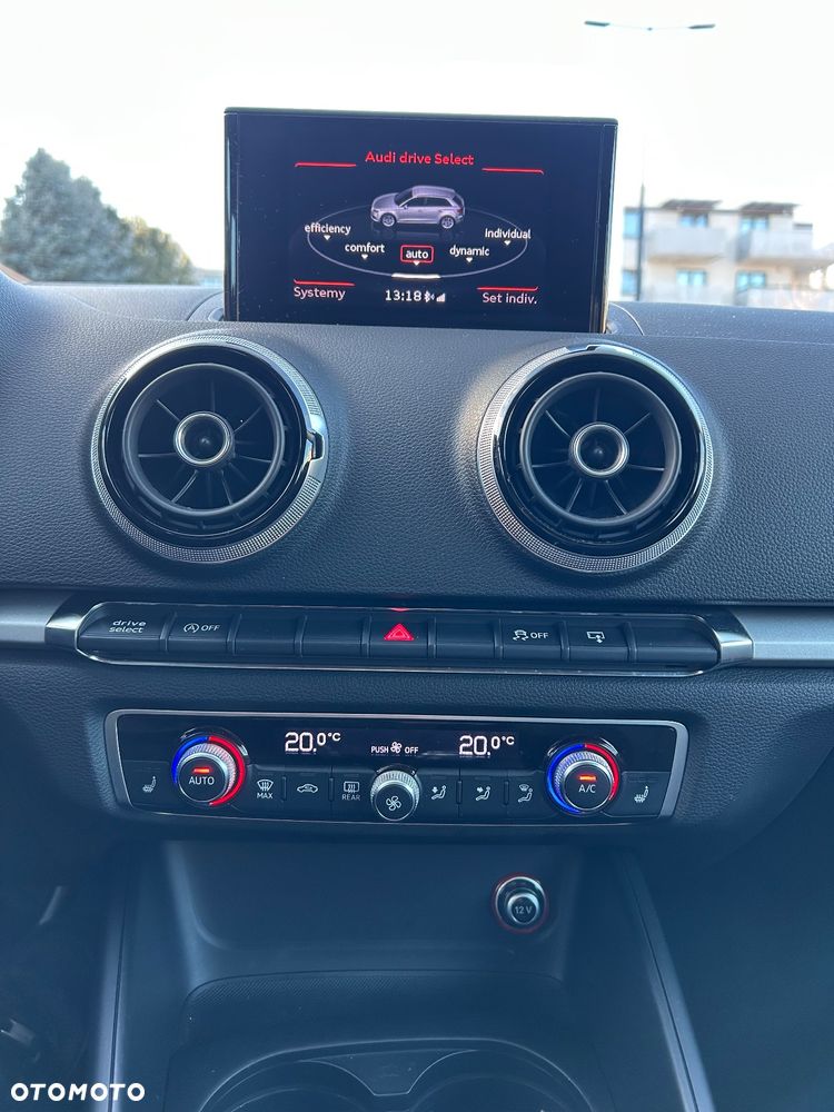 Audi A3 Sportback 1.8 TFSI S line Sportpaket - 23