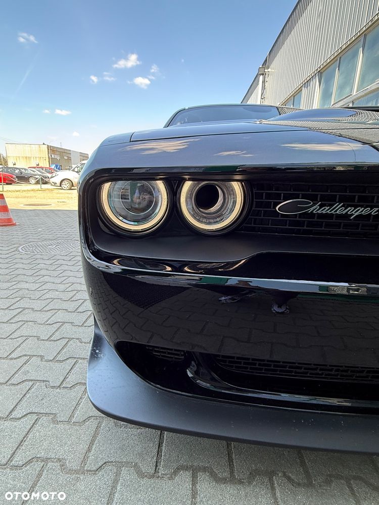 Dodge Challenger - 5