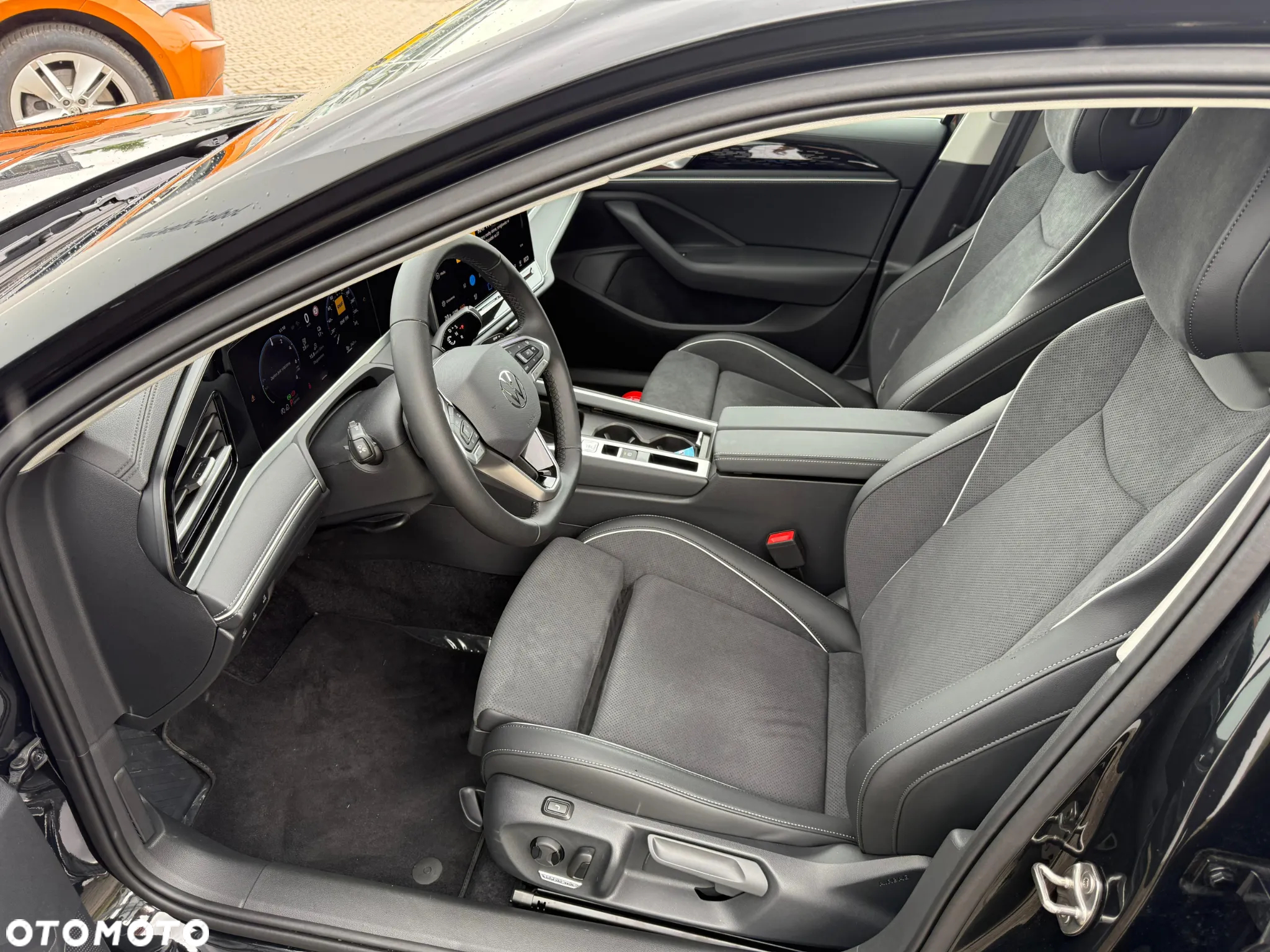 Volkswagen Passat 1.5 TSI ACT mHEV Business Plus DSG - 10