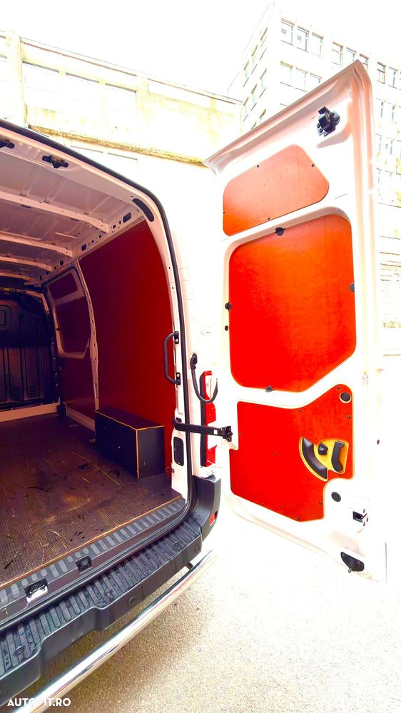 Renault Master - 11