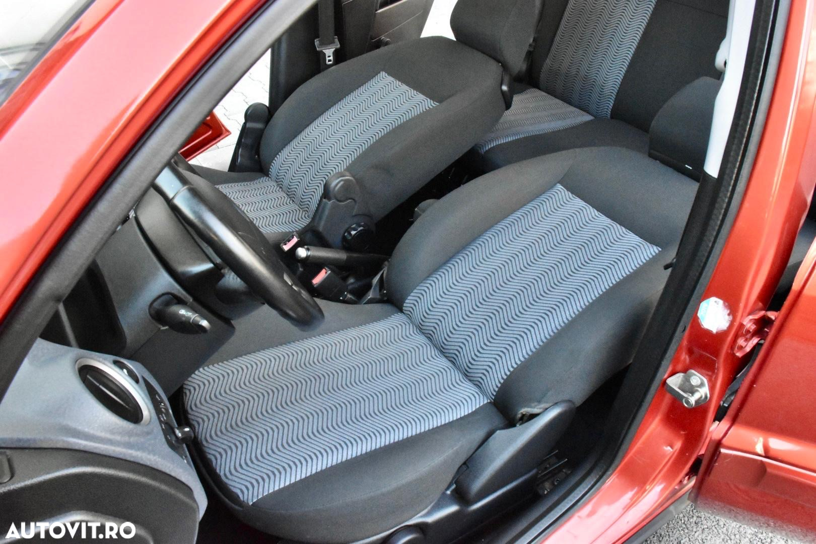 Ford Fusion 1.6 TDCI Plus - 12