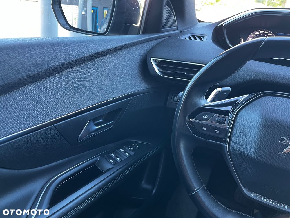 Peugeot 3008 1.5 BlueHDi Allure Pack S&S EAT8 - 25