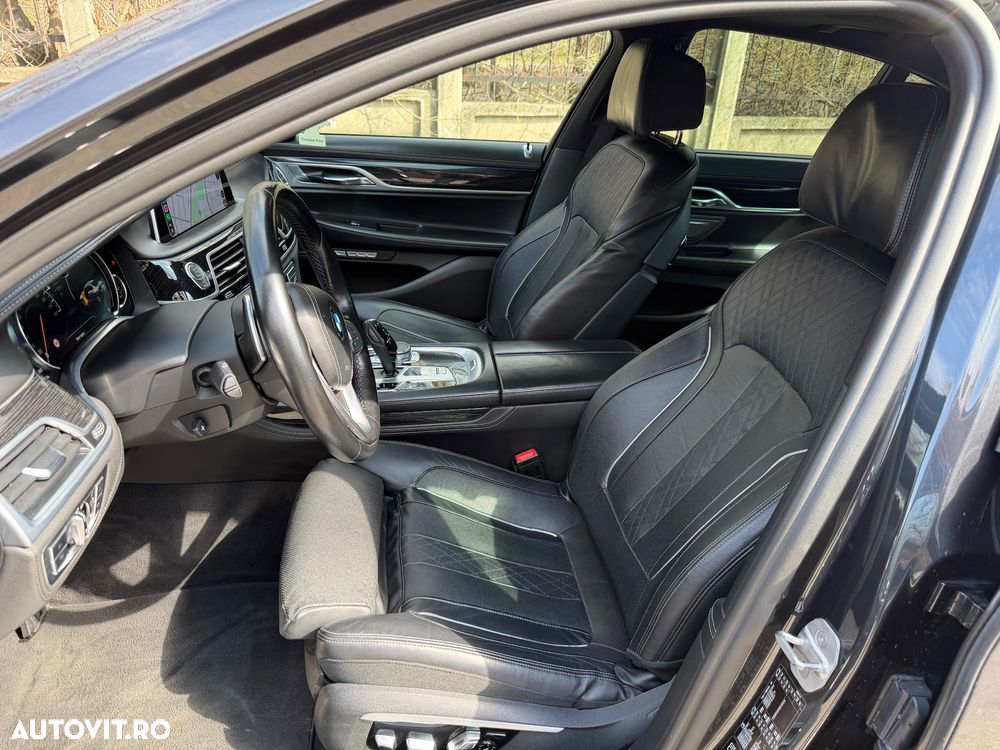 BMW Seria 7 740d xDrive - 37