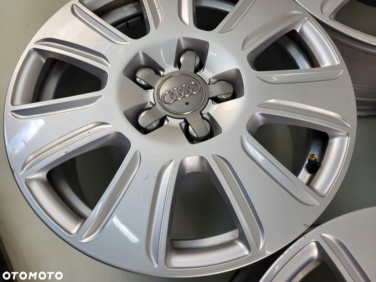 AUDI Q3 8U LIFT FELGI ALUMINIOWE 16" 6,5J X 16 5x112 - 4