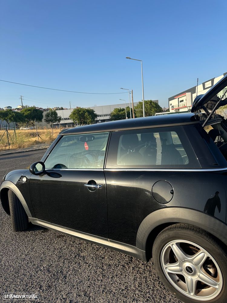 MINI 3 Portas One - 11