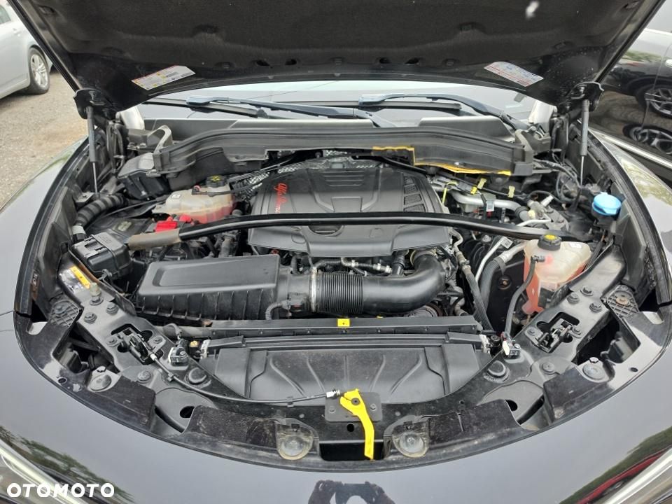 Alfa Romeo Stelvio 2.0 Turbo TI Q4 - 10
