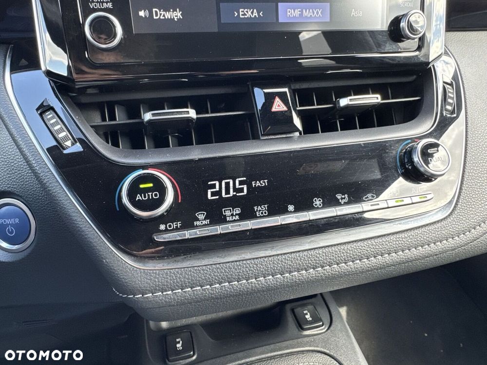 Toyota Corolla 1.8 Hybrid Comfort - 25