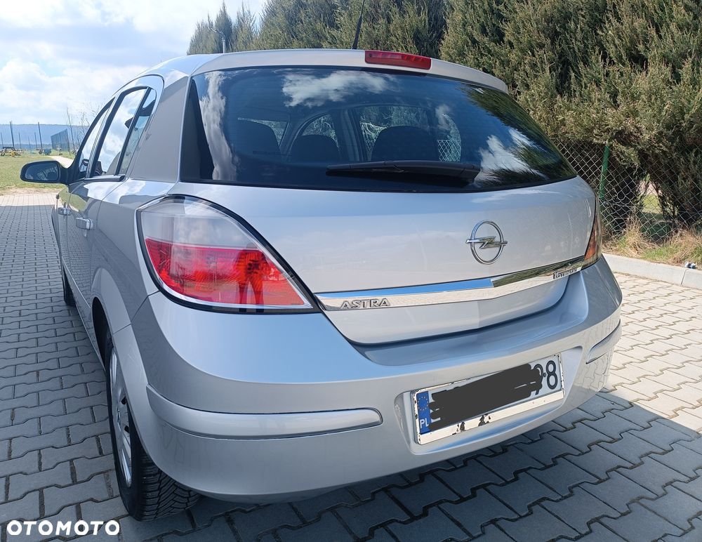 Opel Astra - 2
