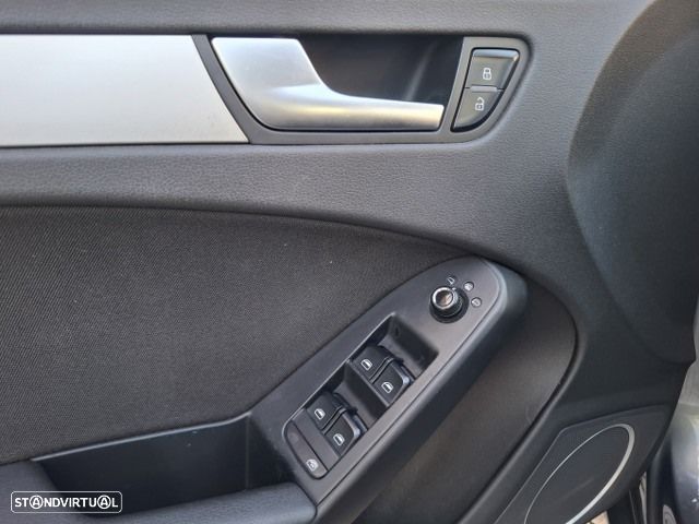 Audi A4 Avant 2.0 TDI Advance - 27