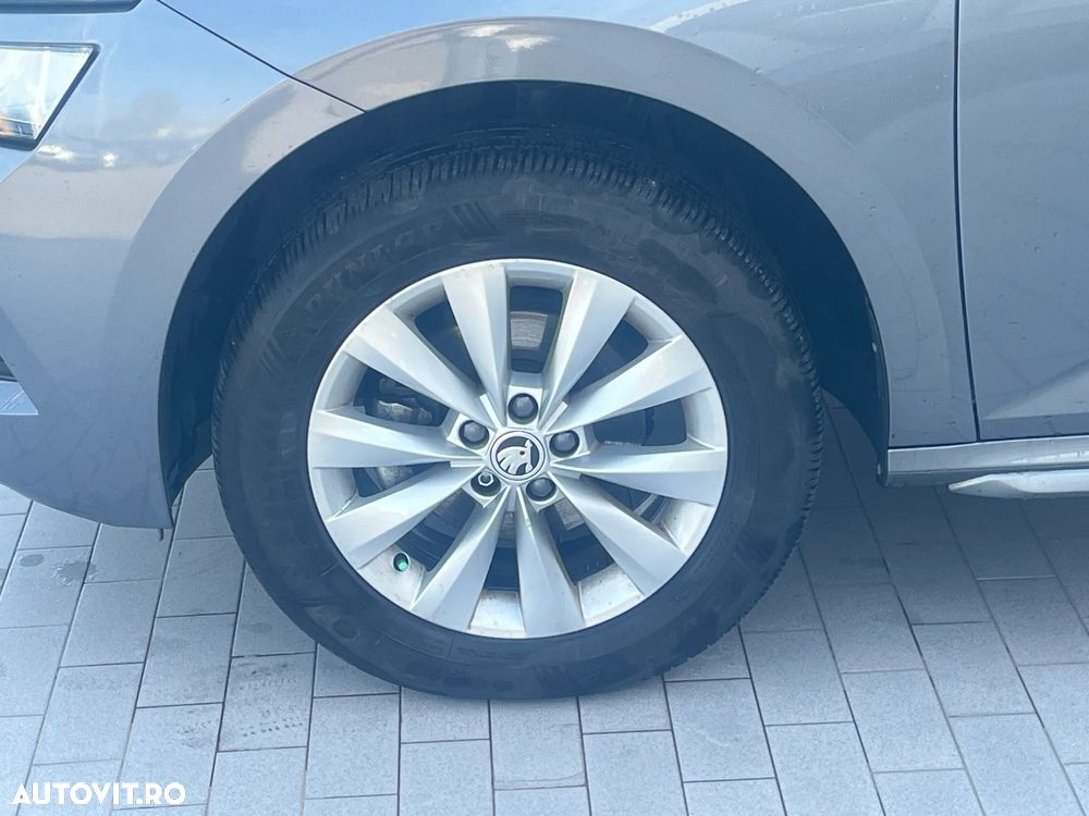 Skoda Kamiq 1.0 TSI Style - 4