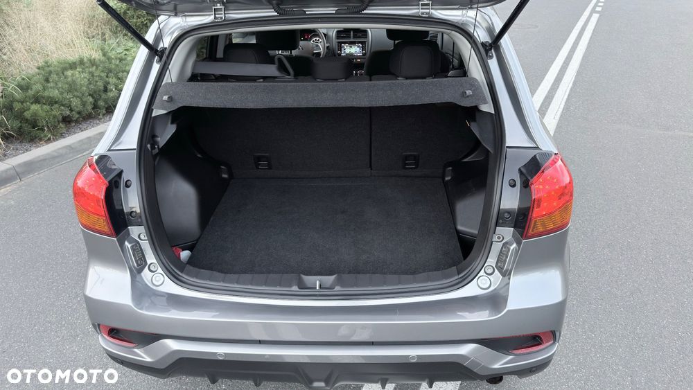Mitsubishi Outlander - 16