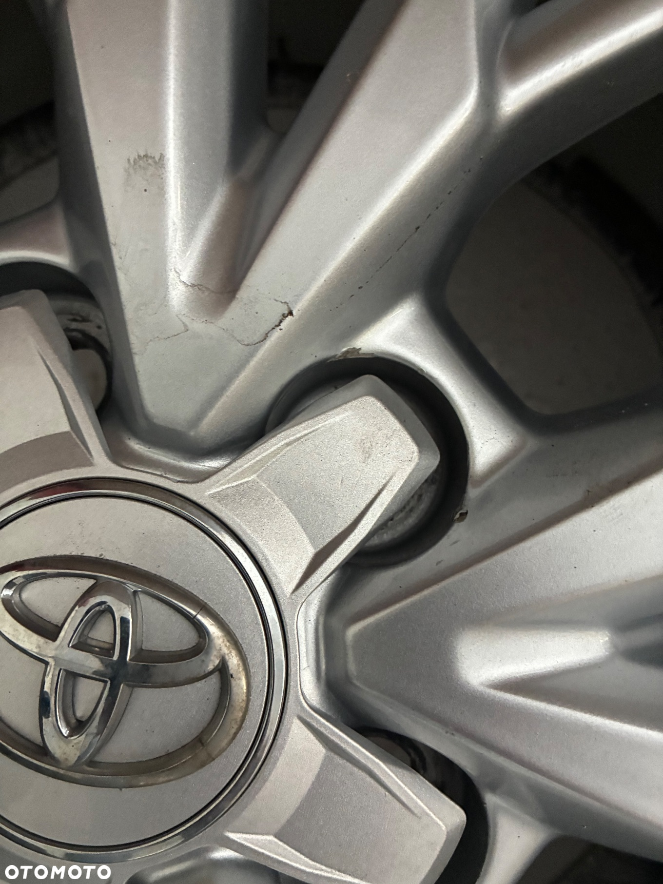 Toyota C-HR 2.0 Hybrid Executive - 36
