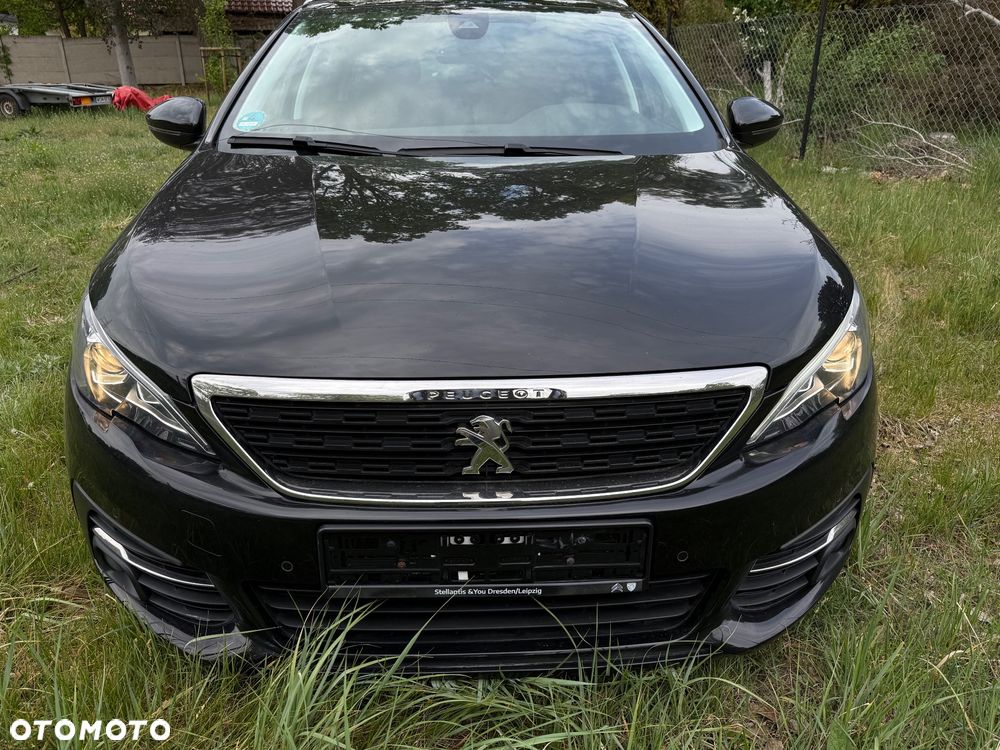 Peugeot 308 PureTech 130 GPF Stop & Start Allure Pack - 2