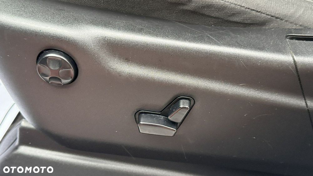 Jeep Grand Cherokee - 10