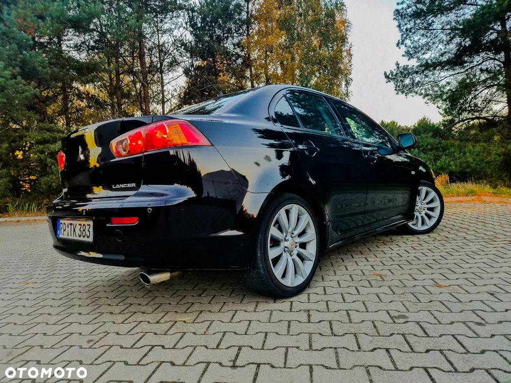 Mitsubishi Lancer - 17