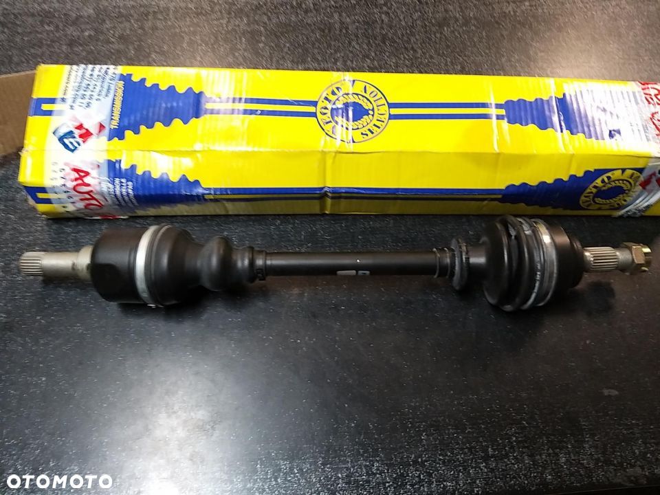 Półoś napędowa przód L 635mm CITROEN BERLINGO, C4, GRAND PICASSO PEUGEOT 307 1.4D-2.0D 08.00- - 1