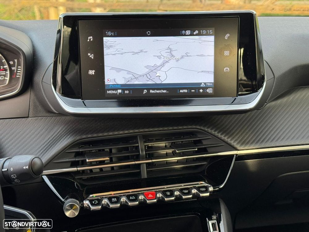 Peugeot 2008 1.2 PureTech Allure Pack EAT8 - 20