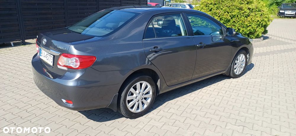 Toyota Corolla 1.6 Premium - 3